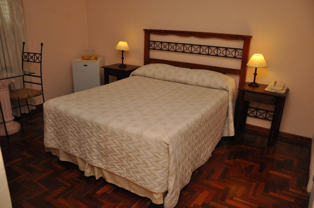 Hotel Bulevar Paysandú Quarto foto